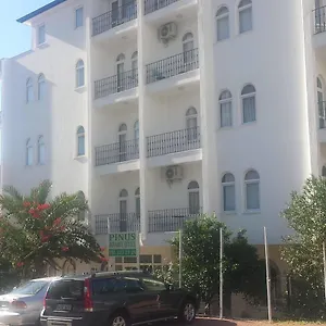 3* Otel Pinus
