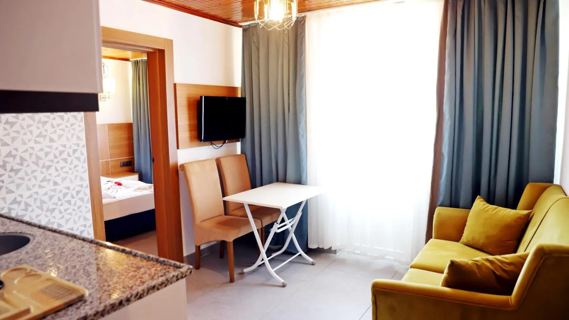 Akin Apart And Hotel Antalya